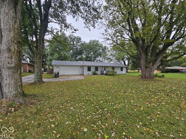 5807 Columbus Avenue , Anderson, IN 46013