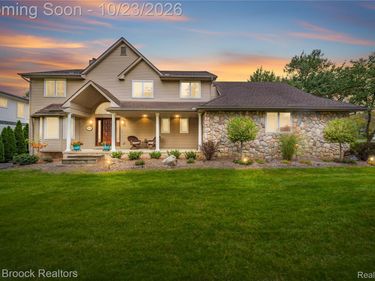3556 Shady Beach Boulevard, Orchard Lake Village, Mi 48324