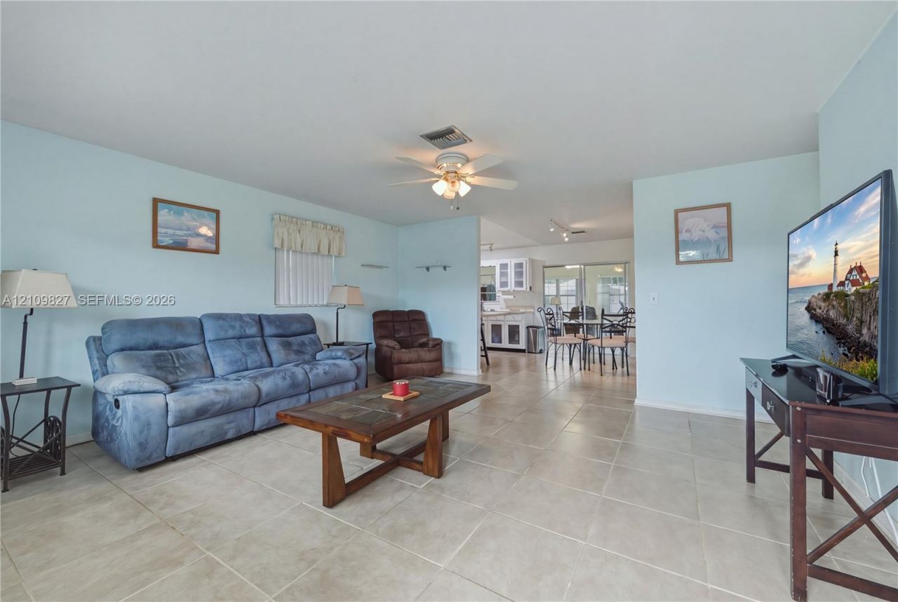 3351 Florida Blvd , Palm Beach Gardens, FL 33410 Photo