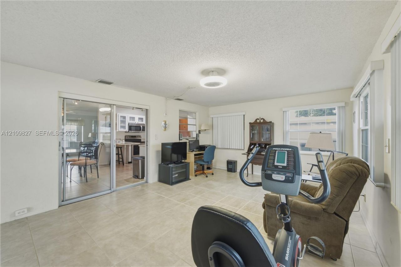 3351 Florida Blvd , Palm Beach Gardens, FL 33410 Photo
