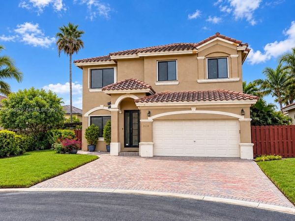 2030 NW 99th Ter , Pembroke Pines, FL 33024