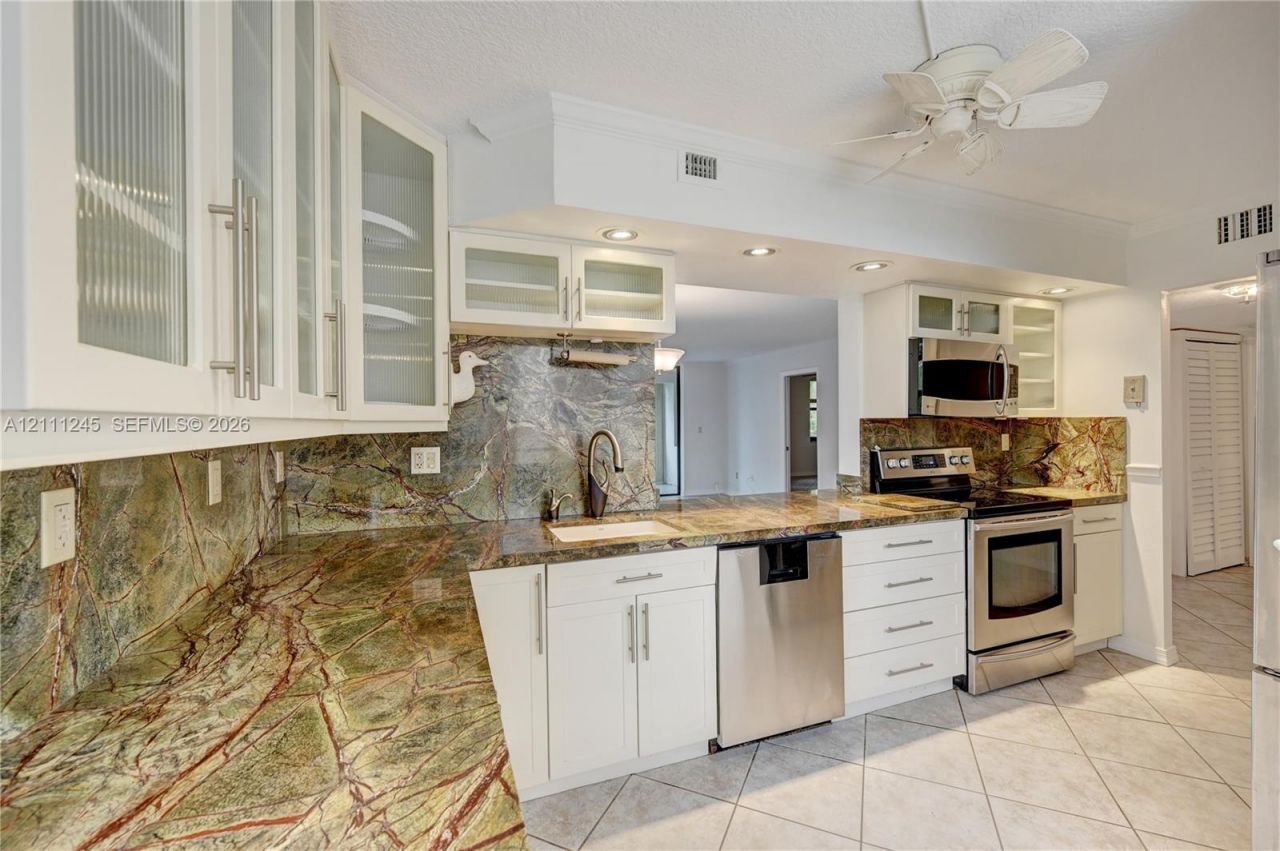 6800 Cypress Rd, Unit 506, Plantation, FL 33317 Photo