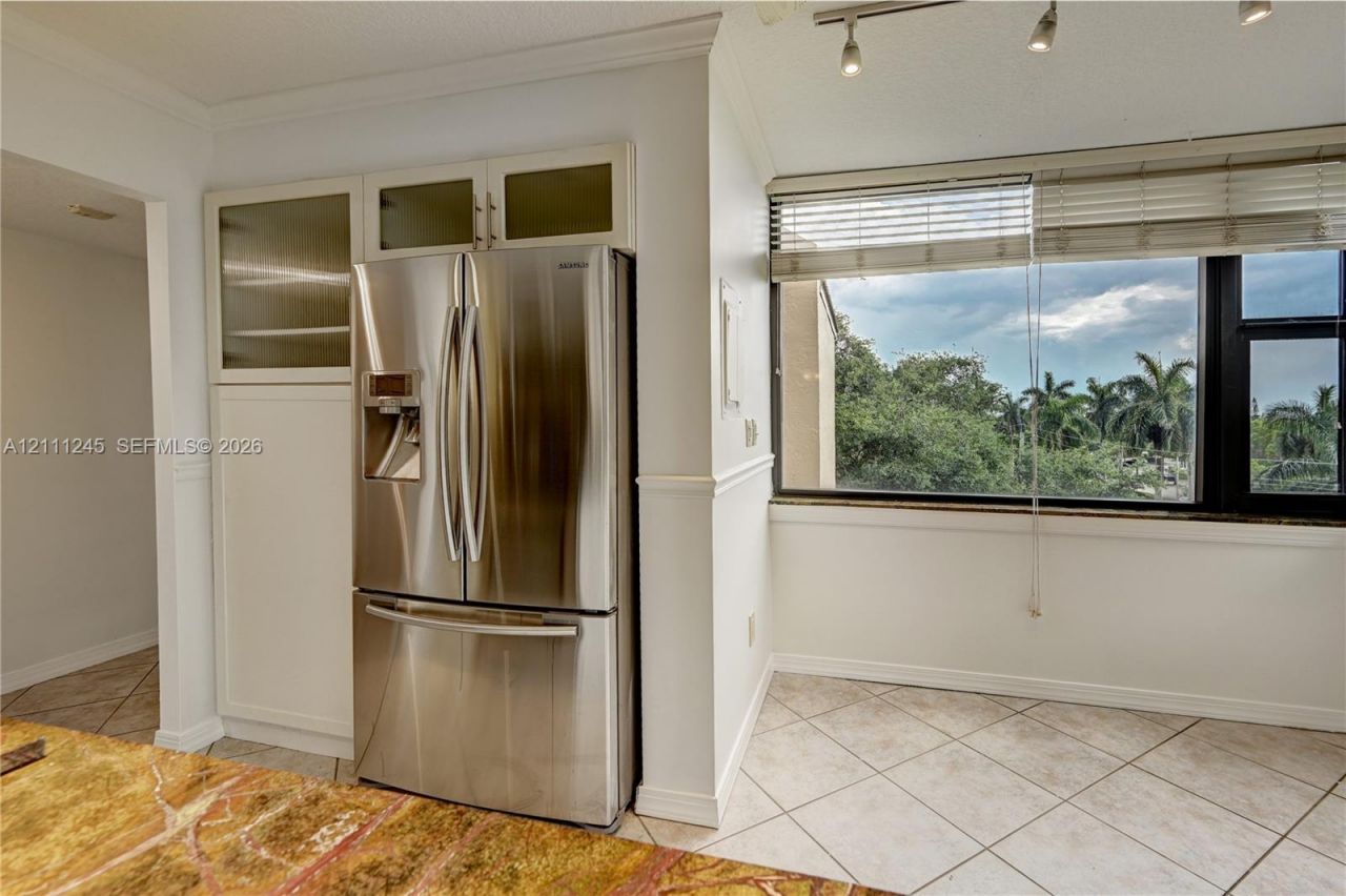 6800 Cypress Rd, Unit 506, Plantation, FL 33317 Photo