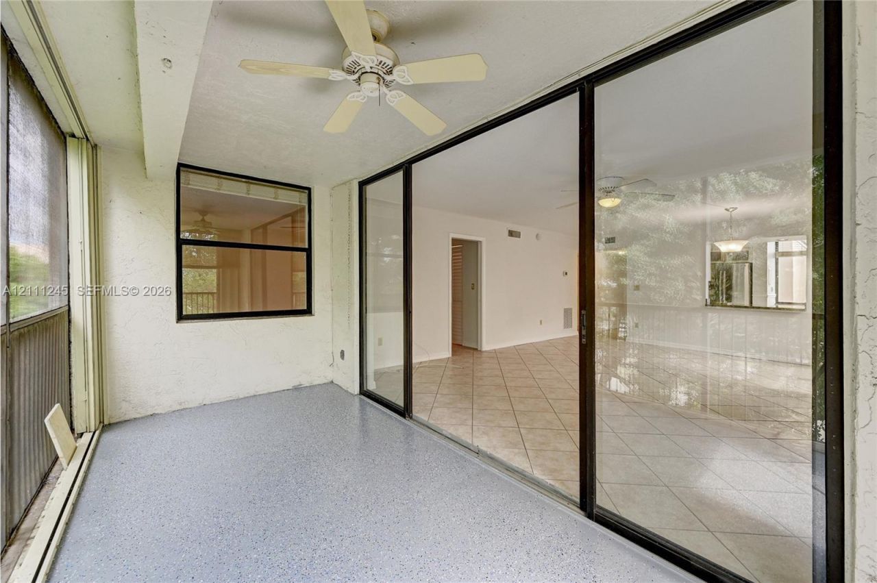6800 Cypress Rd, Unit 506, Plantation, FL 33317 Photo