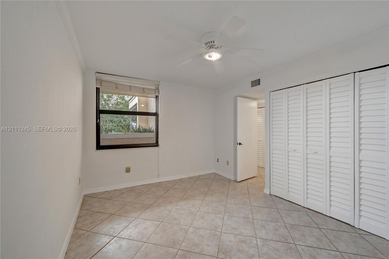 6800 Cypress Rd, Unit 506, Plantation, FL 33317 Photo