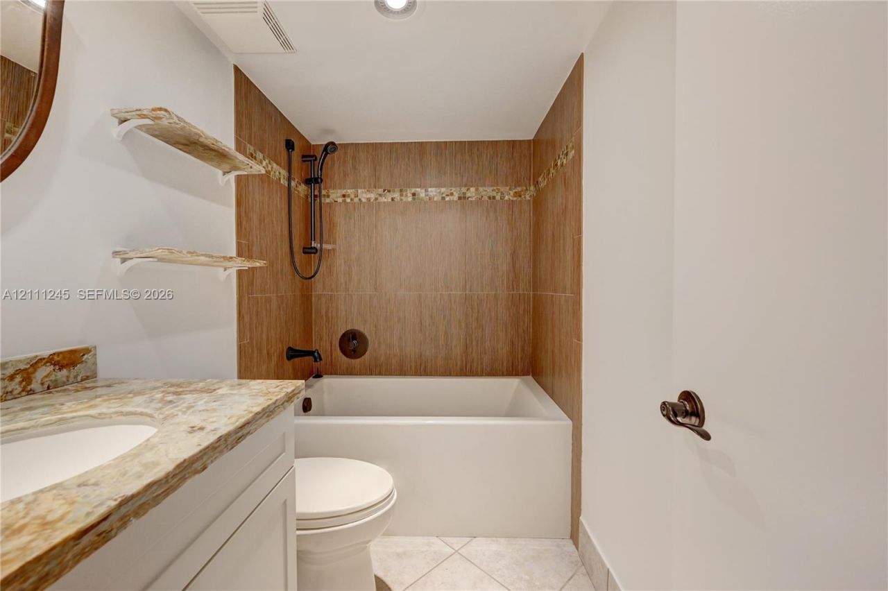 6800 Cypress Rd, Unit 506, Plantation, FL 33317 Photo