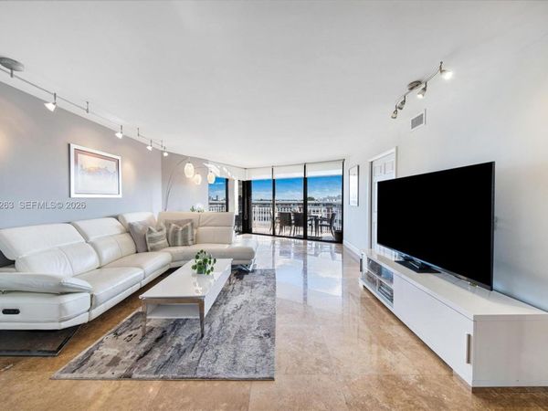 4000 Towerside Ter , Unit 604, Miami, FL 33138