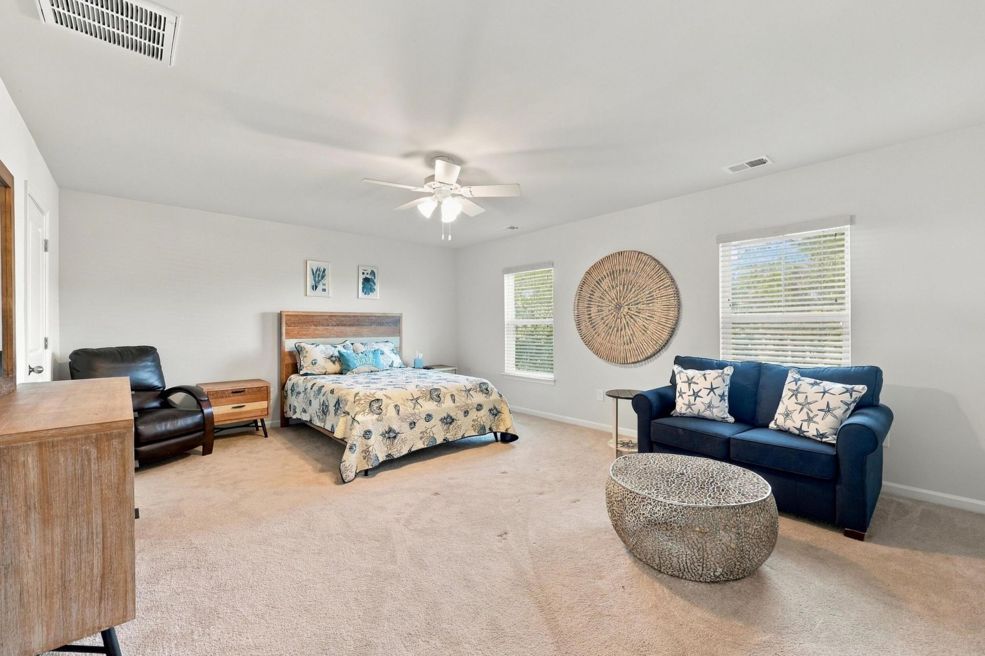 1160 Yorkshire Pkwy. Photo 16
