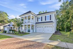 1160 Yorkshire Pkwy. photo 4