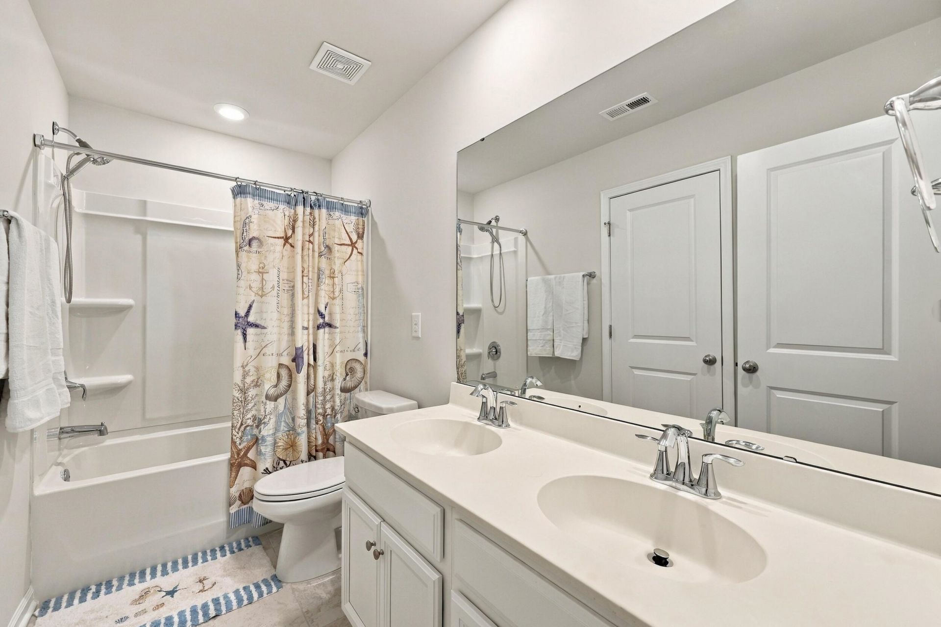1160 Yorkshire Pkwy. Photo 25