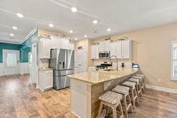1160 Yorkshire Pkwy. photo 4