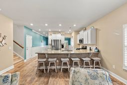 1160 Yorkshire Pkwy. photo 4