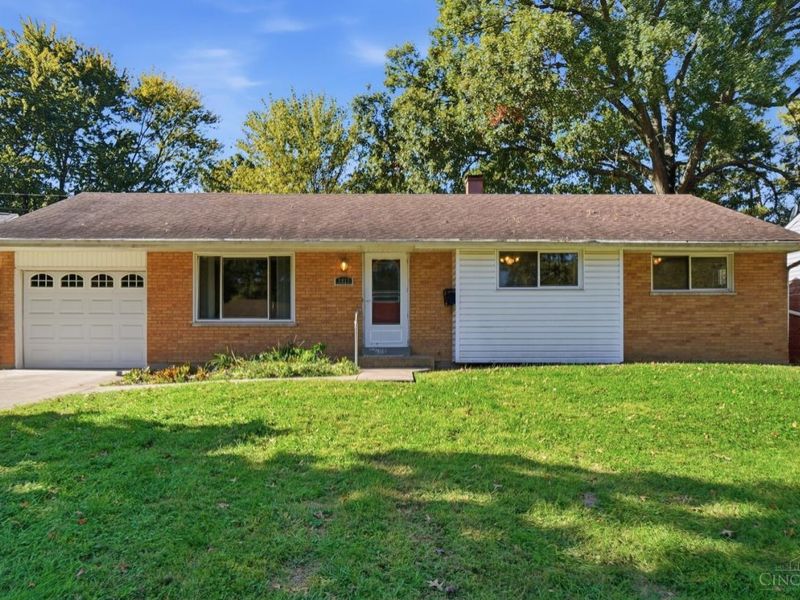 8417 Gamma Court, Cincinnati, OH 45231 Photo 2