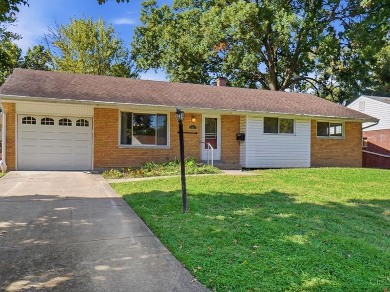 8417 Gamma Court, Cincinnati, OH 45231 Photo 4