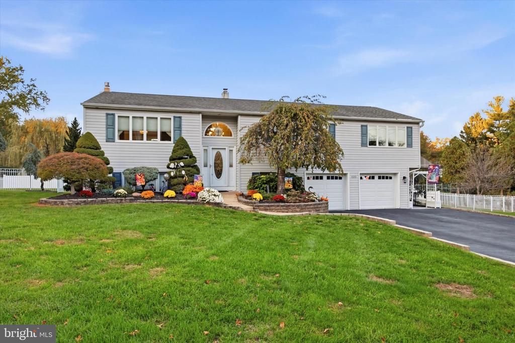 1333 GLEN ECHO DRIVE , HUNTINGDON VALLEY, PA 19006