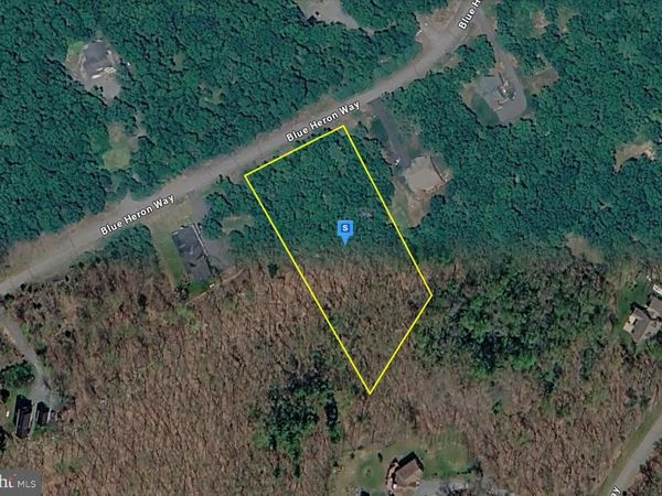 330 BLUE HERON WAY , HAWLEY, PA 18428
