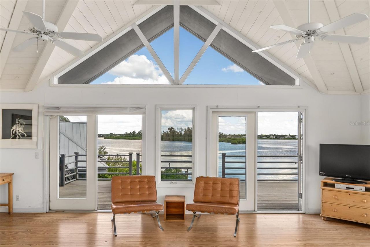 4196 Roberts Point Circle, Sarasota, FL 34242 Photo