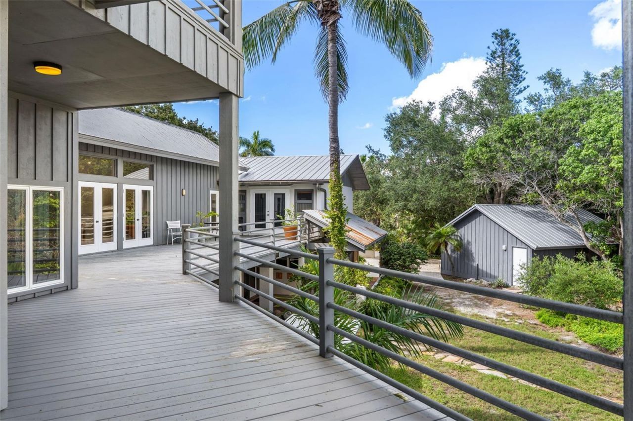 4196 Roberts Point Circle, Sarasota, FL 34242 Photo
