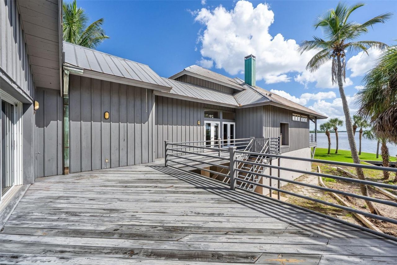 4196 Roberts Point Circle, Sarasota, FL 34242 Photo