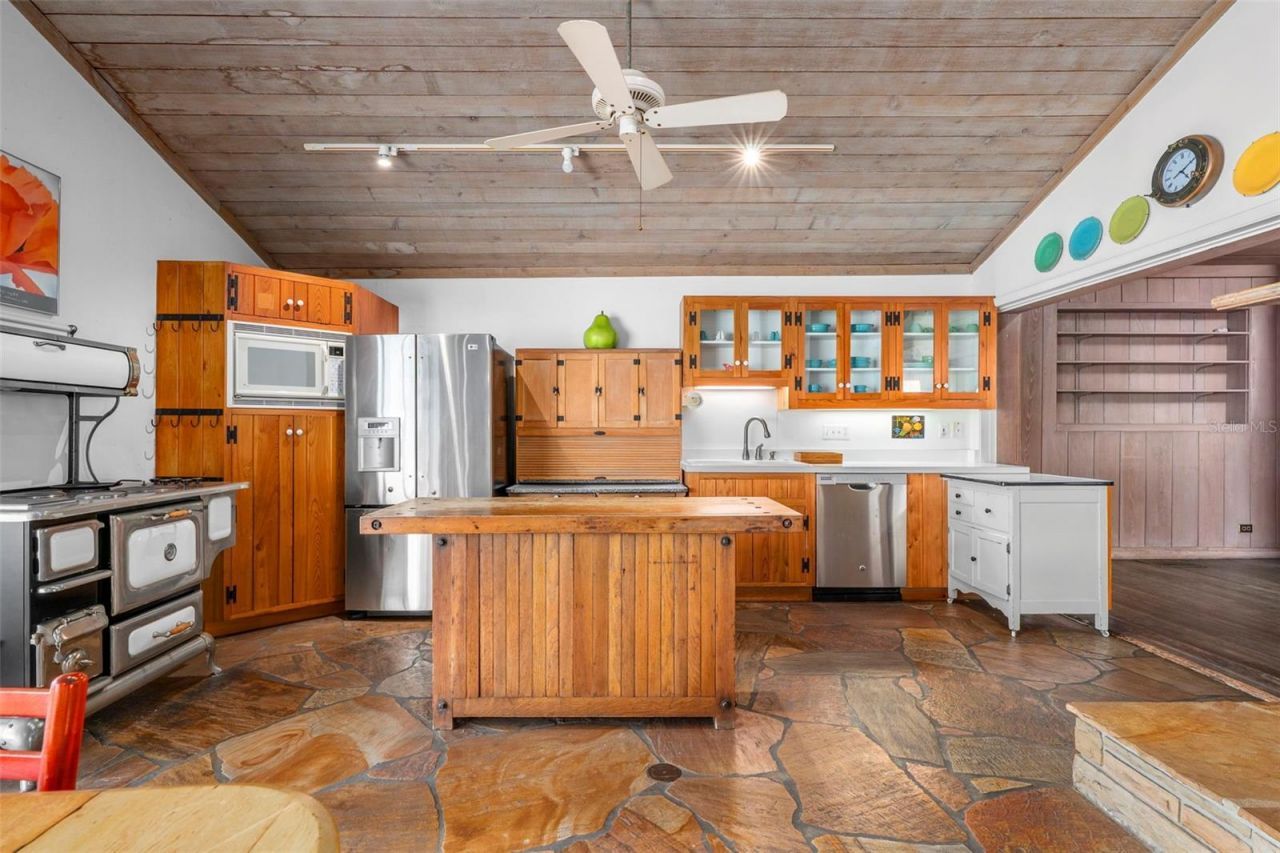 4196 Roberts Point Circle, Sarasota, FL 34242 Photo