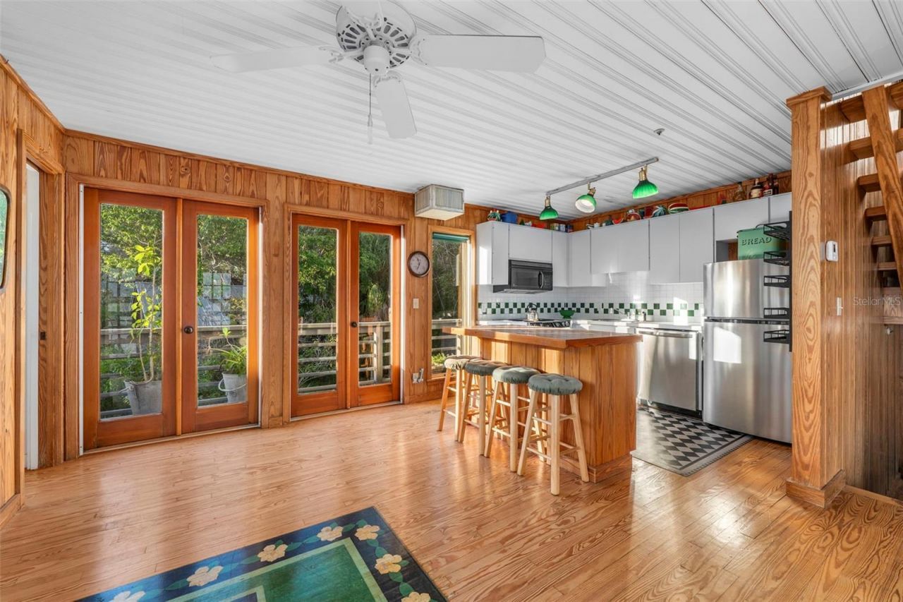 4196 Roberts Point Circle, Sarasota, FL 34242 Photo