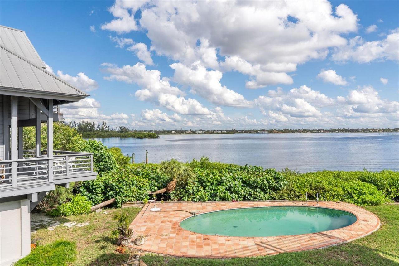 4196 Roberts Point Circle, Sarasota, FL 34242 Photo