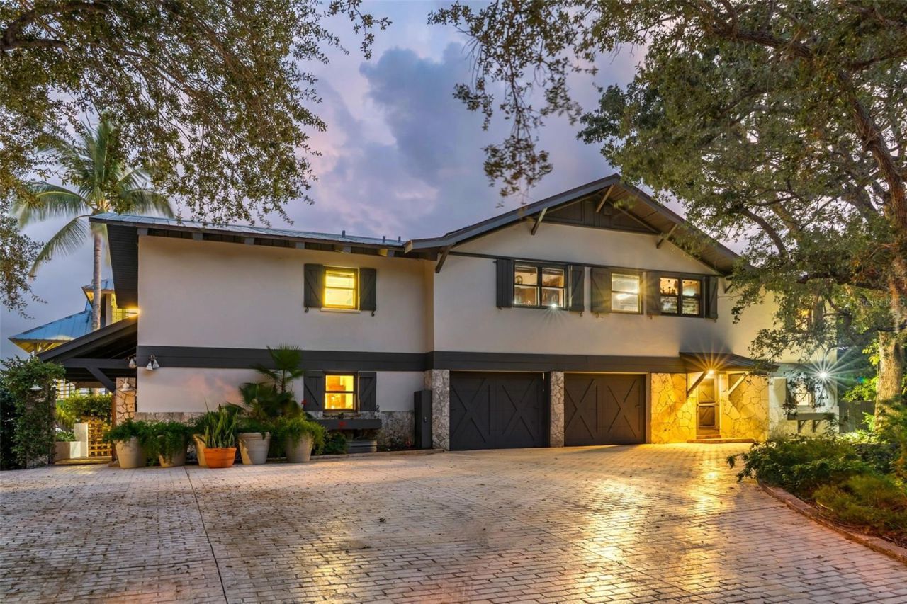 4196 Roberts Point Circle, Sarasota, FL 34242 Photo