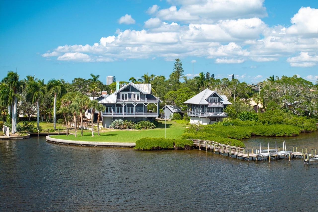 4196 Roberts Point Circle, Sarasota, FL 34242 Photo
