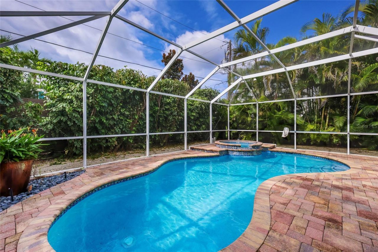 128 S Washington Drive, Sarasota, FL 34236 Photo
