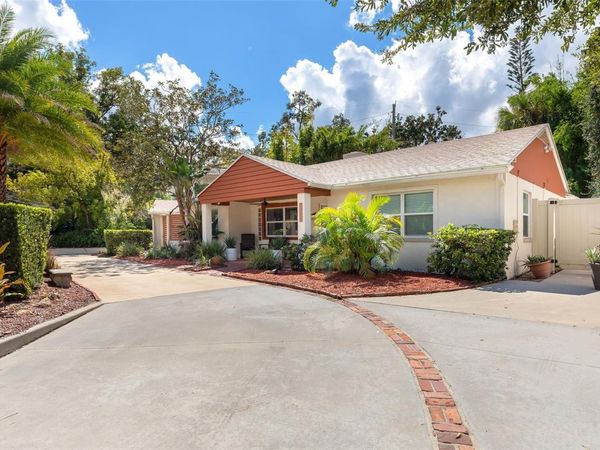 1036 DELANEY AVENUE, ORLANDO, FL 32806