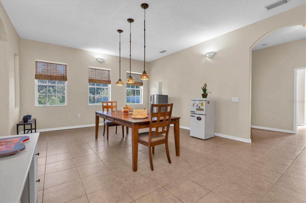5909 Artesian Ridge Lane, Dover, FL 33527 Photo