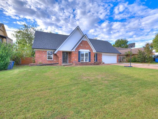 7428 E 70th Street , Tulsa, OK 74133