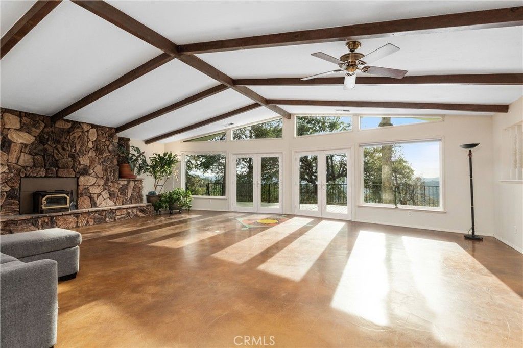 42387 Maples Lane, Oakhurst, CA 93644 Main Photo