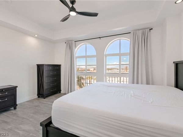 2405 W Serene Avenue, Unit 717, Las Vegas, NV 89123