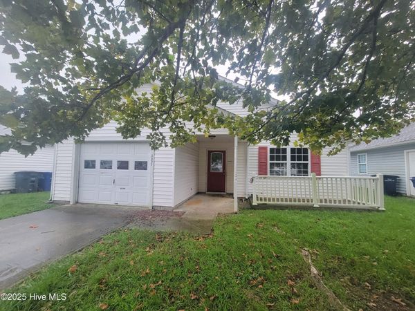 3002 Derby Run Road , Jacksonville, NC 28546