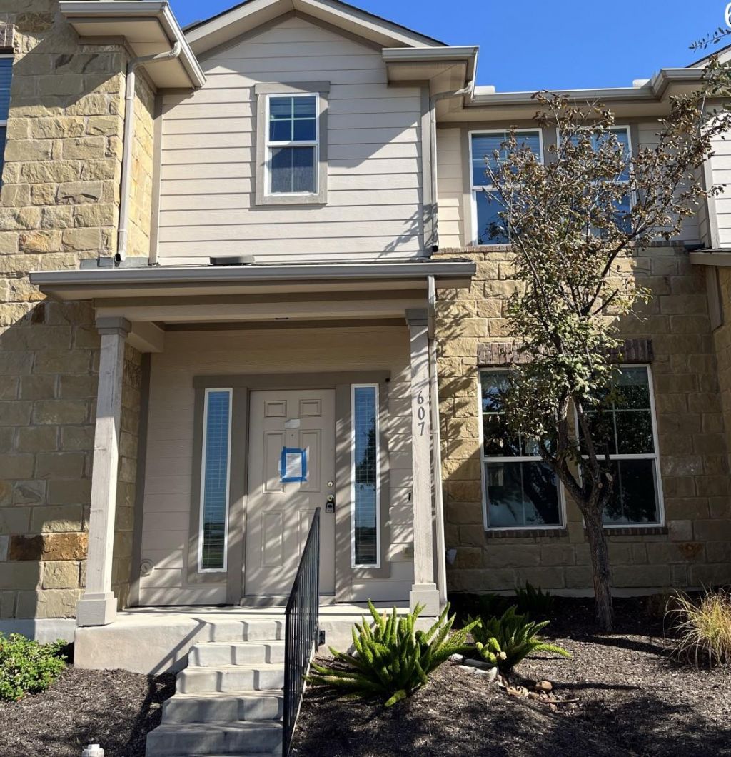 607 Katmai Cir, Pflugerville, TX 78660 Main Photo