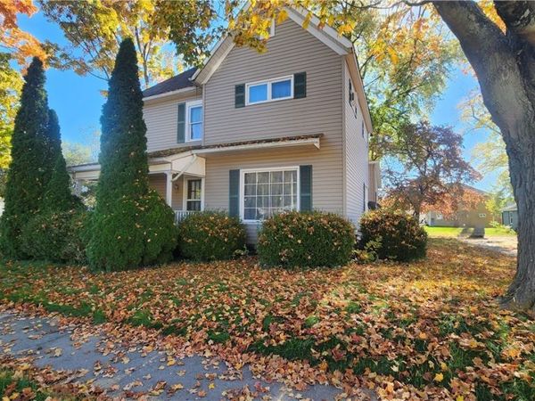599 E Canal Street , Newcomerstown, OH 43832