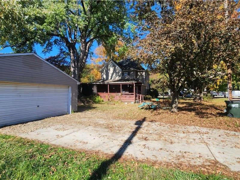 599 E Canal Street, Newcomerstown, OH 43832 Photo 19