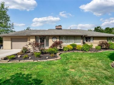 470 Park Club Lane, Buffalo, NY 14221