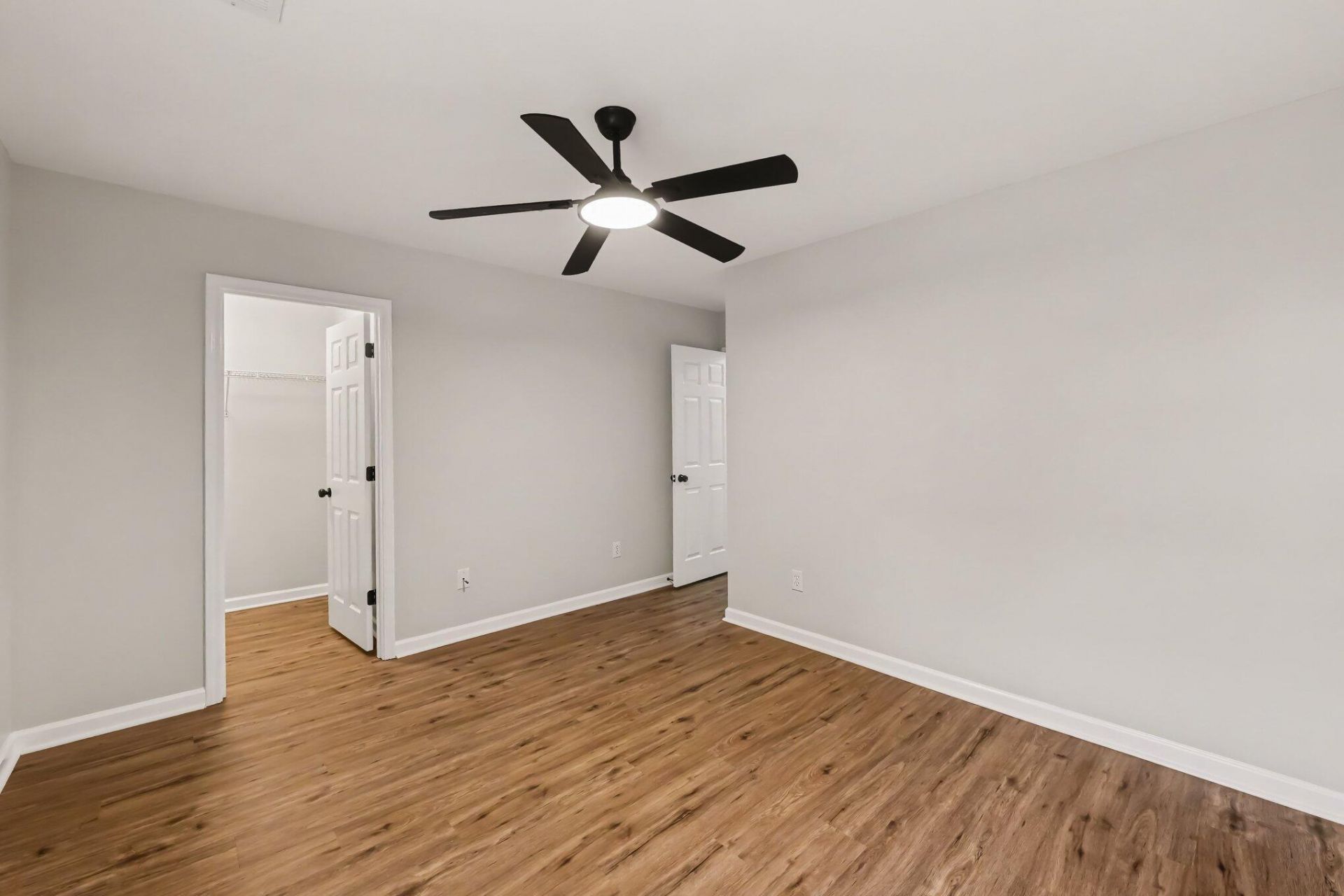 1005 Briar Rose Lane Photo 15