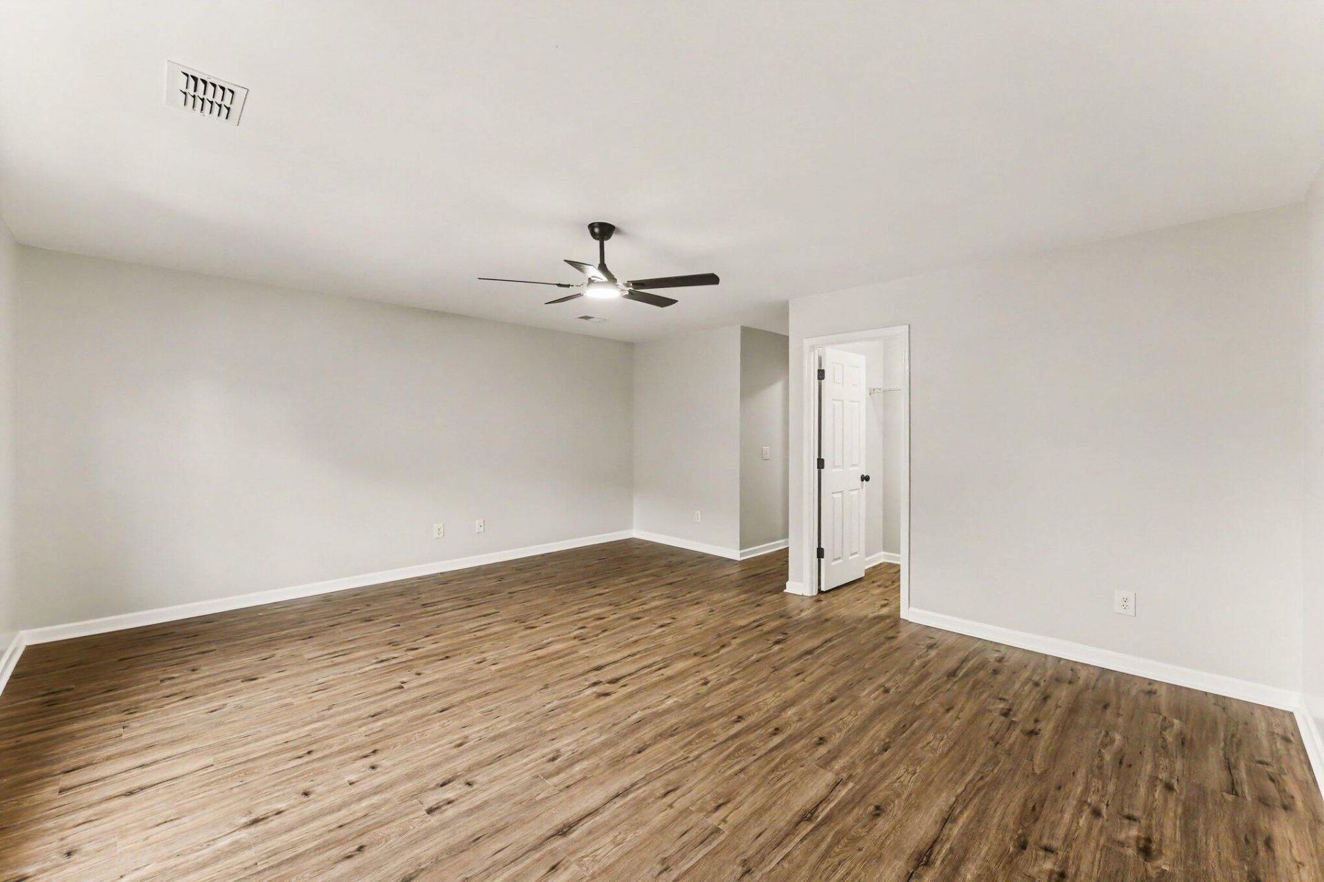 1005 Briar Rose Lane Photo 21