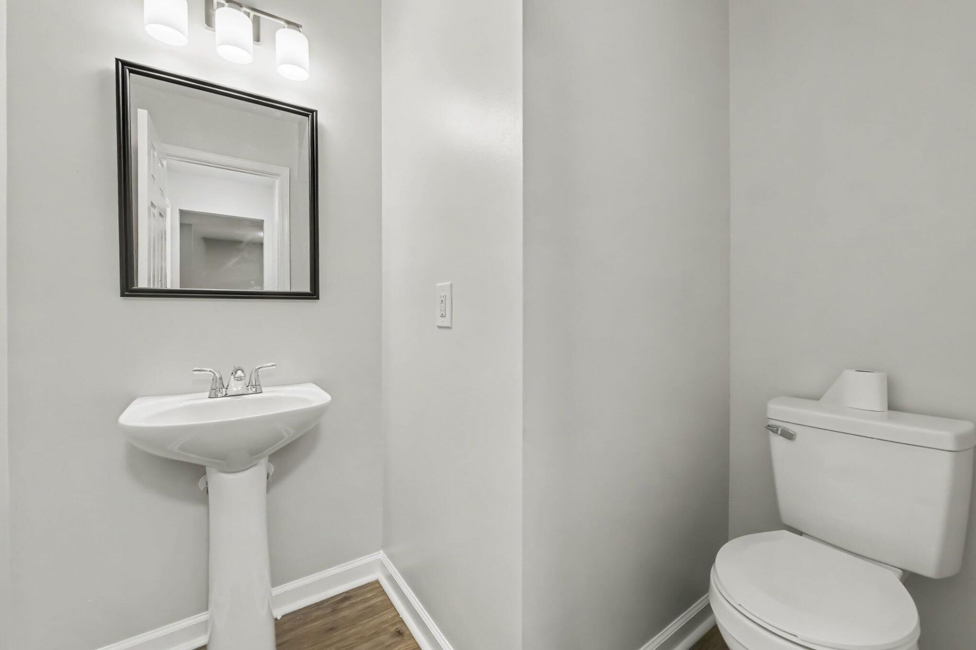 1005 Briar Rose Lane Photo 26