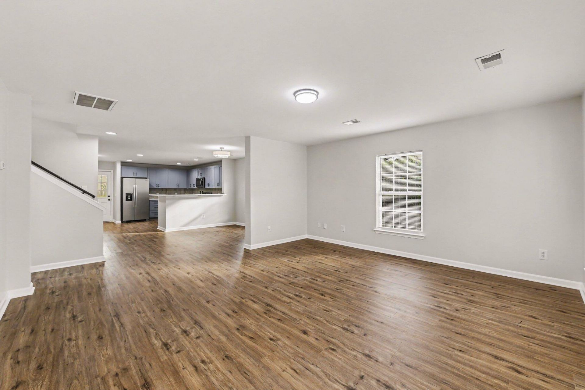 1005 Briar Rose Lane Photo 4