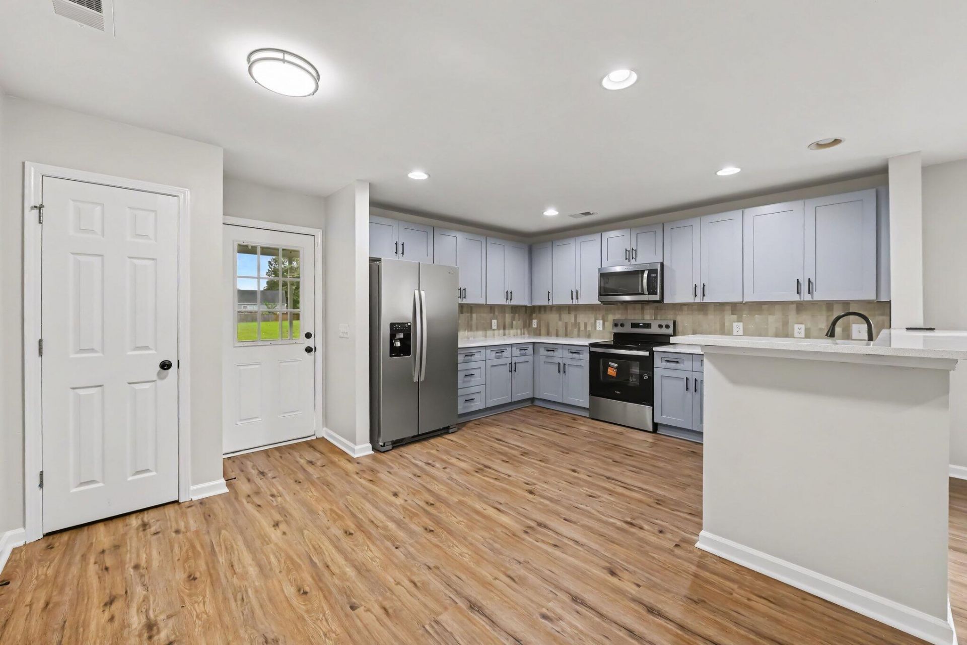 1005 Briar Rose Lane Photo 8