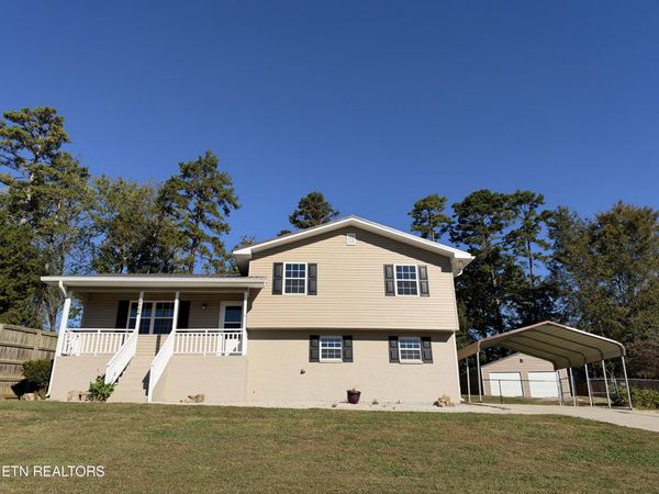 808 Valley St, Seymour, TN 37865