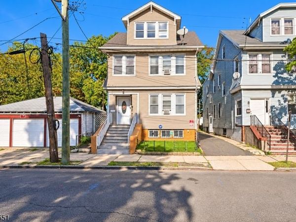 76 W Grove Ter, Irvington, NJ 07111