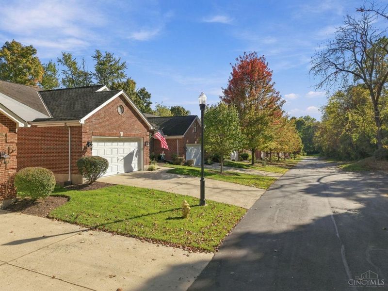 5772 St James Place, Green Township, OH 45239 Photo 4