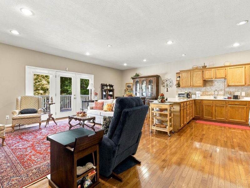 5772 St James Place, Green Township, OH 45239 Photo 8