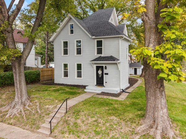 1152 E 13th Street , Davenport, IA 52803
