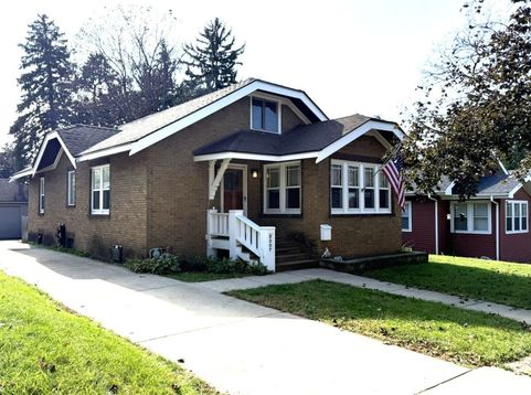 Main Photo